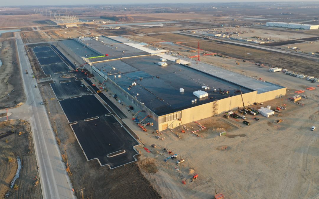 Vertical Construction and Steel Placement Underway at Smart Manufacturing Center in Wisconsin